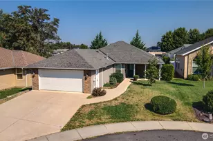 739 SE Songbird Ln, College Place, WA 99324 - Photo 1