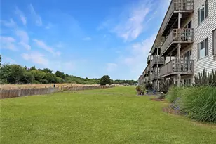 615 Ocean Shores Blvd NW, Ocean Shores, WA 98569 - Photo 1