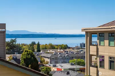 535 Walnut Street #202, Edmonds, WA 98020 - Photo 1