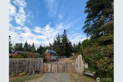 3513 Smugglers Cove Road, Greenbank, WA 98253 - Photo 1