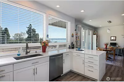 6441 Humphrey Road #2, Clinton, WA 98236 - Photo 1