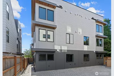 4519 B Bagley Avenue N #B, Seattle, WA 98103 - Photo 1