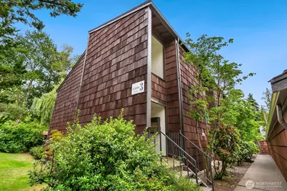 2300 NE 89th Street #8905, Seattle, WA 98115 - Photo 1