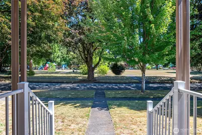 1429 21st Avenue, Longview, WA 98632 - Photo 1