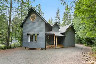 391 N Mount Jupiter Dr, Hoodsport, WA 98548 - Photo 1