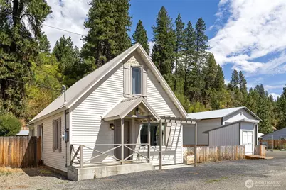 106 E Fourth Street, Cle Elum, WA 98922 - Photo 1