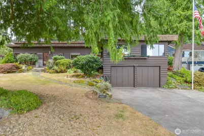 16023 35th Avenue NE, Lake Forest Park, WA 98155 - Photo 1