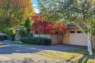 1407 Jefferson St, Port Townsend, WA 98368 - Photo 1