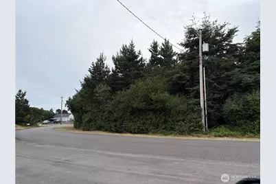 300 Marine View Drive SW, Ocean Shores, WA 98569 - Photo 1
