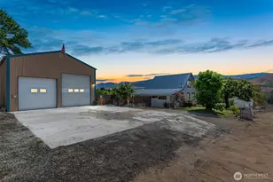 889 S Kentucky, East Wenatchee, WA 98802 - Photo 1