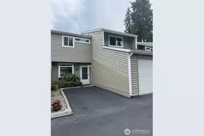 14441 124th Avenue NE #5, Kirkland, WA 98034 - Photo 1