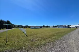 1080 Ashwood Ln, Forks, WA 98331 - Photo 1