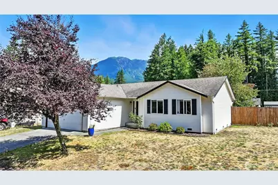 323 Woodhaven Court, Gold Bar, WA 98251 - Photo 1