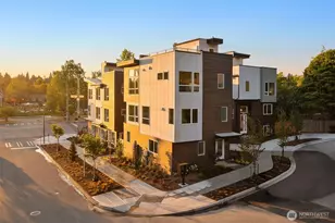 4302 NE 52nd St, Seattle, WA 98105 - Photo 1