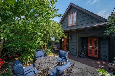 1937 6th Avenue W, Seattle, WA 98119 - Photo 1