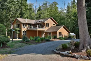 381 Lake Hancock Dr, Coupeville, WA 98239 - Photo 1