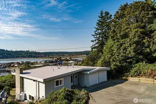 8347 Sandy Hook Dr, Clinton, WA 98236 - Photo 1