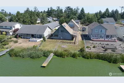 639 Lake Island Avenue SE, Ocean Shores, WA 98569 - Photo 1