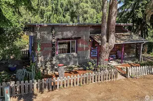 371 E Price St, Port Hadlock-Irondale, WA 98339 - Photo 1