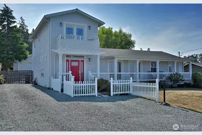 703 NE 6th Street, Coupeville, WA 98239 - Photo 1