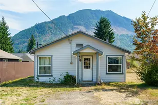 910 Sauk Ave, Darrington, WA 98241 - Photo 1