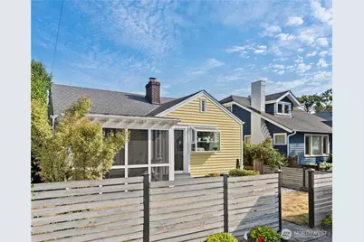 742 N 100 Street, Seattle, WA 98133 - Photo 1