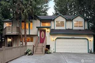 11714 36th Ave NE, Seattle, WA 98125 - Photo 1