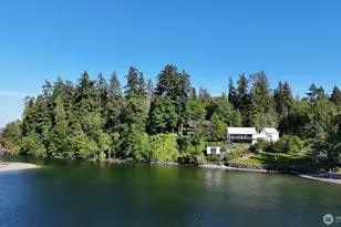 9844 NE Lafayette Ave, Bainbridge Island, WA 98110 - Photo 1