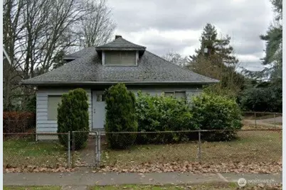 2724 Walnut Avenue SW, Seattle, WA 98116 - Photo 1