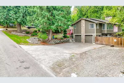1918 9th Street SE, Puyallup, WA 98372 - Photo 1