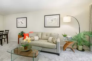 710 N 160th St, Shoreline, WA 98133 - Photo 1