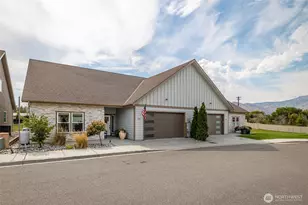 232 Solomon Loop NW, East Wenatchee, WA 98802 - Photo 1