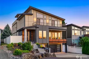 1025 N 36th St, Renton, WA 98056 - Photo 1