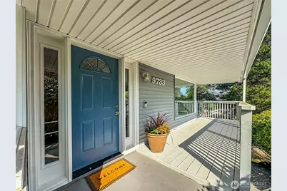 9733 51st Avenue S, Seattle, WA 98118 - Photo 1