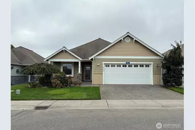 800 Farmington Drive #6, Burlington, WA 98233 - Photo 1