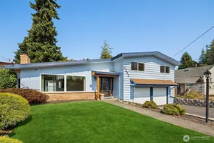 2352 N 192nd St, Shoreline, WA 98133 - Photo 1