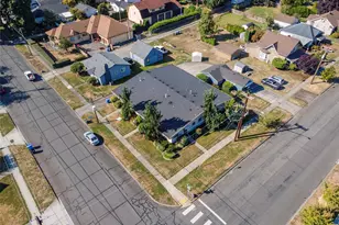 520 Sumner Ave, Sumner, WA 98390 - Photo 1