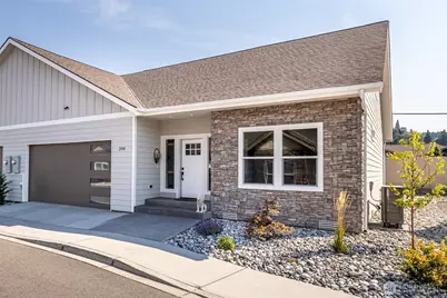 208 Solomon Loop NW, East Wenatchee, WA 98802 - Photo 1