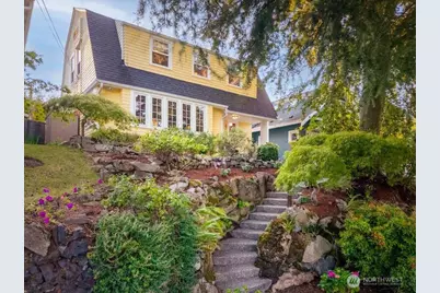 2569 4th Avenue W, Seattle, WA 98119 - Photo 1