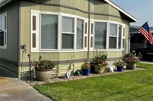 2240 W Broadway Ave, Moses Lake, WA 98837 - Photo 1