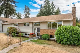 1807 N 170th St, Shoreline, WA 98133 - Photo 1