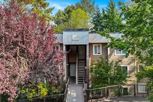 732 Kirkland Cir, Kirkland, WA 98033 - Photo 1