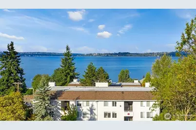 10110 NE 60th Street #107, Kirkland, WA 98033 - Photo 1