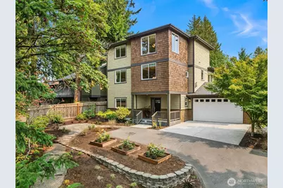 10334 46th Avenue NE, Seattle, WA 98125 - Photo 1
