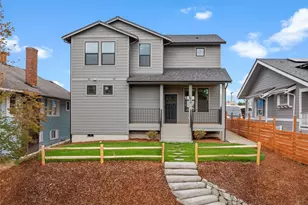 1914 4th St, Bremerton, WA 98337 - Photo 1