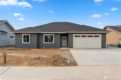 2527 Plateau Drive, East Wenatchee, WA 98802 - Photo 1