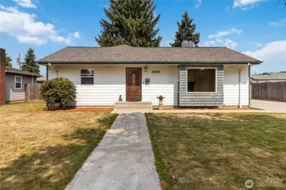 2818 Maple Street, Longview, WA 98632 - Photo 1