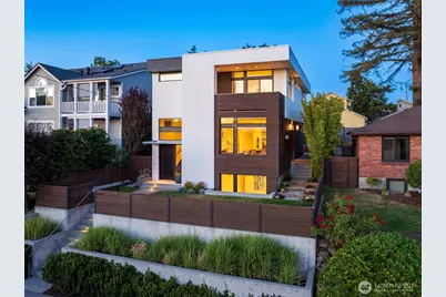 8244 2nd Avenue NE, Seattle, WA 98115 - Photo 1