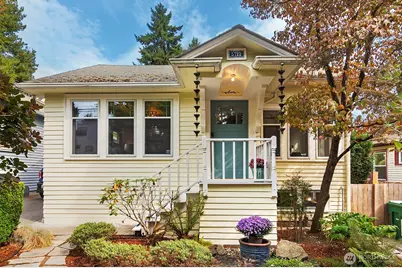 5722 25th Avenue NE, Seattle, WA 98105 - Photo 1