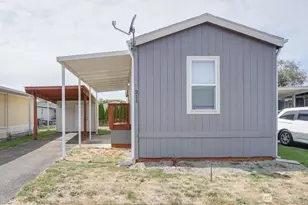 300 SW 7th Ave, Battle Ground, WA 98604 - Photo 1